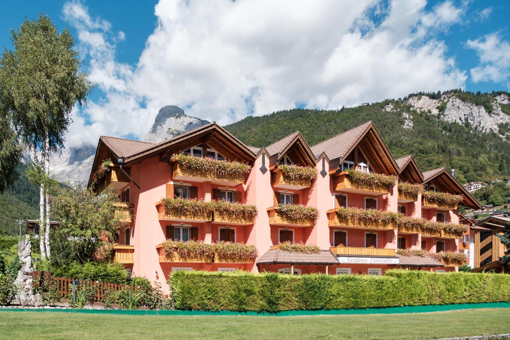 Residence Al Caminetto Molveno Exteriör bild